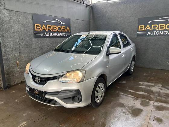 TOYOTA ETIOS 1.5 X SEDAN 16V FLEX 4P MANUAL
